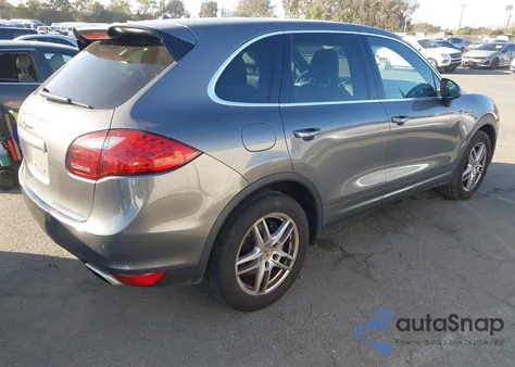 2013 Porsche Cayenne z USA, uszkodzony, nr VIN WP1AA2A2XDLA00099